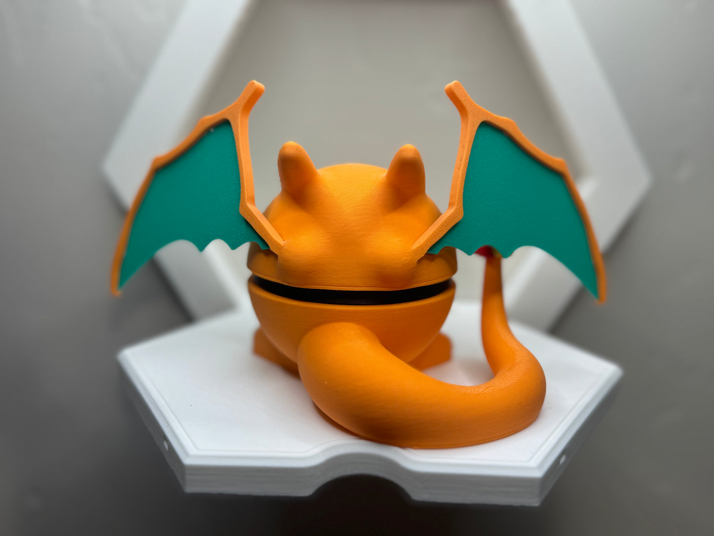 Charizard Pokémon Pokeball