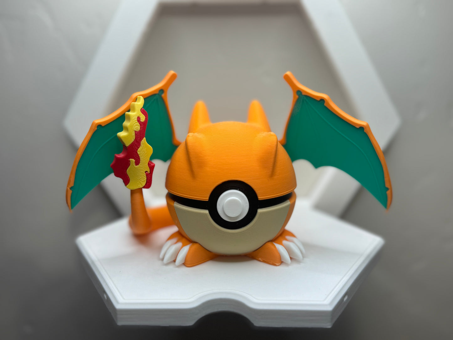 Charizard Pokémon Pokeball